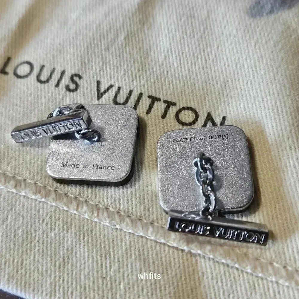 RARE Louis Vuitton Wooden Cufflinks with Ebene Damier Case, dust bag and box
